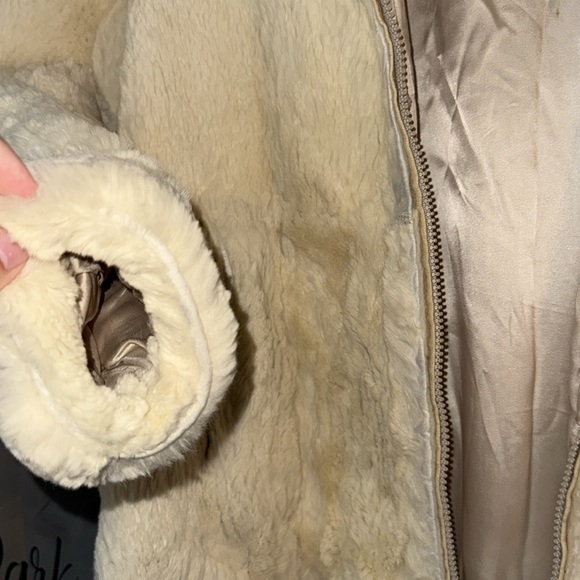 White Genuine Rabbit Fur Coat - Picture 4 of 10